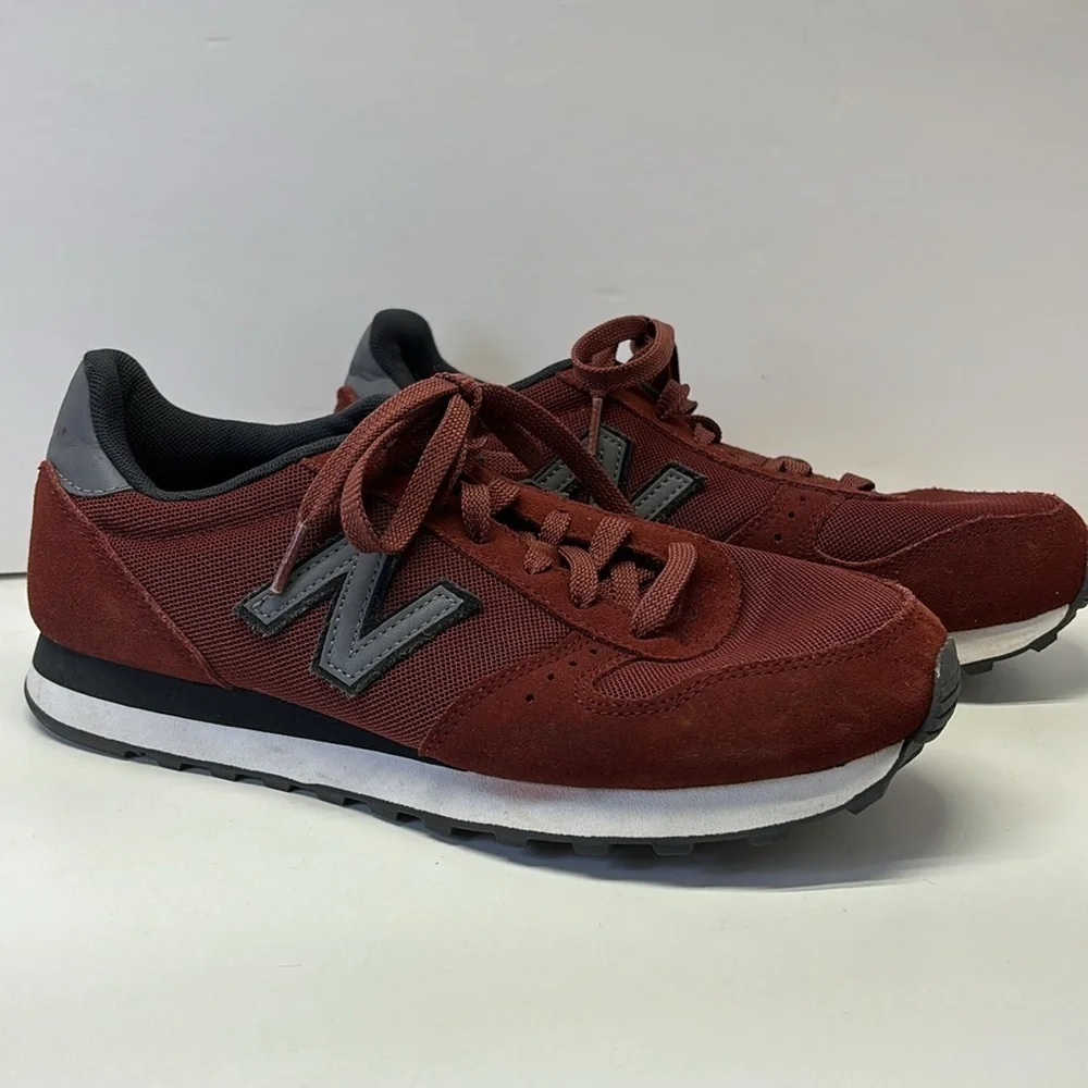 New Balance Burgandy Men Sneakers- SZ 8